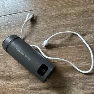 Portable kettle tumbler size hot water boiler for travelers